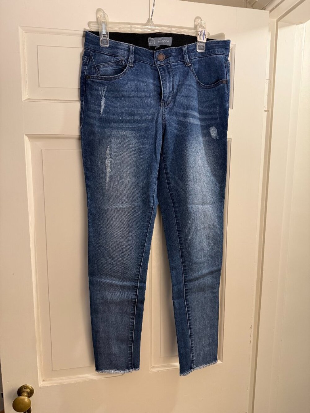 NEW Wit & Wisdom distressed stretch denim straight leg jeans size 6